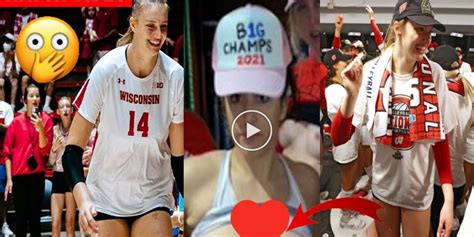 washington volleyball team leaks|UW Volleyball: Graphic Photos & Video Spark Police。